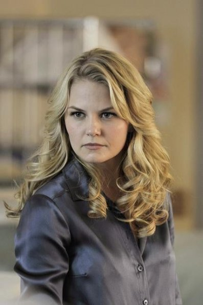 Illustration for article titled Once Upon a Time Episode 3 "Snow Falls" promo pics